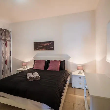 Private - Saint Julian's - Spinola Bay *